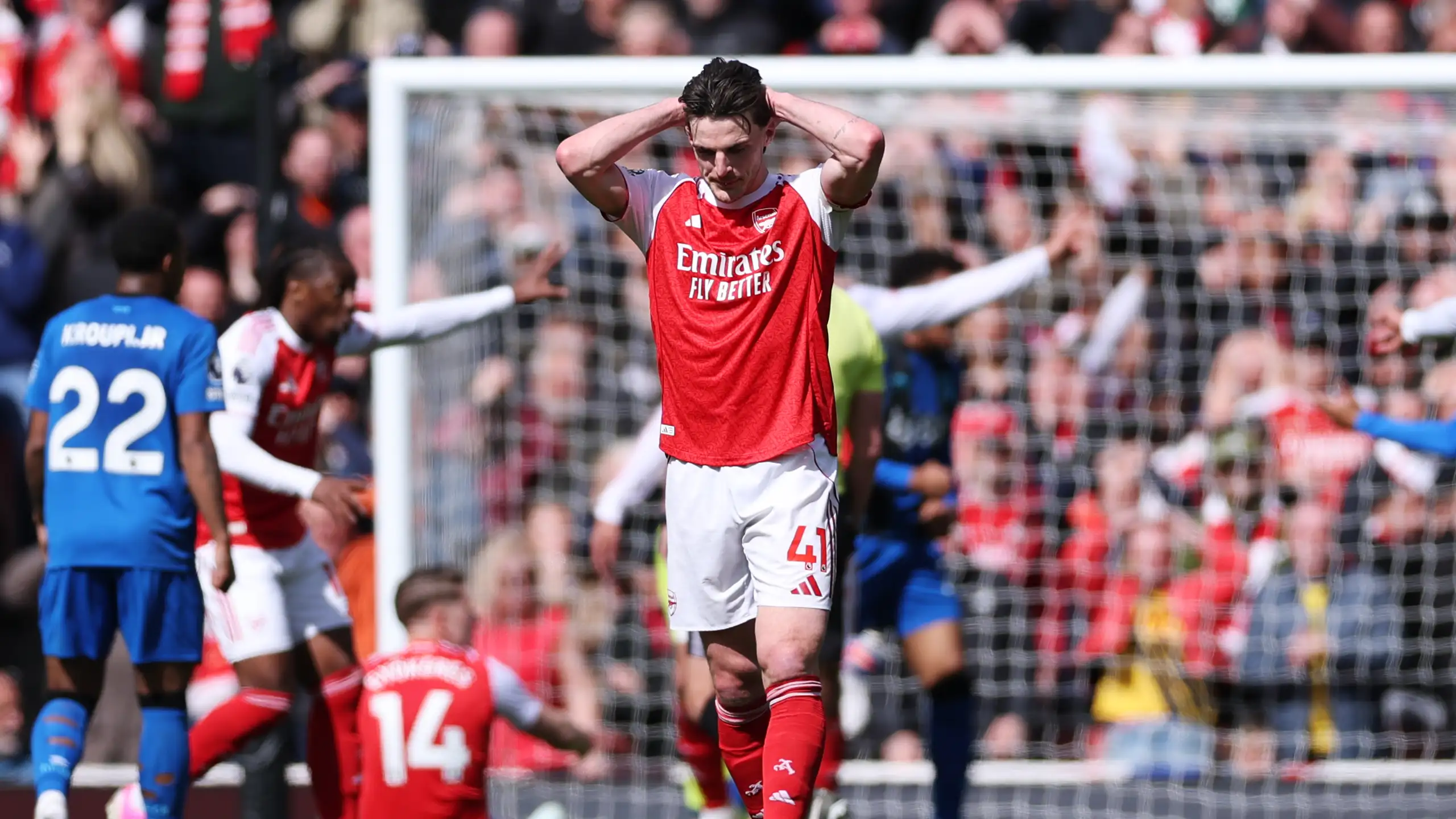 Борнмут ударил по чемпионским надеждам Арсенала