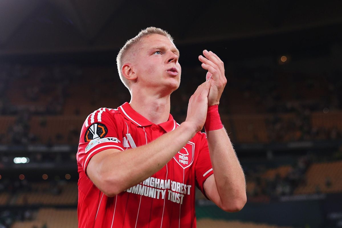 Арсенал не хочет оплачивать зарплату Зинченко при аренде в Аякс