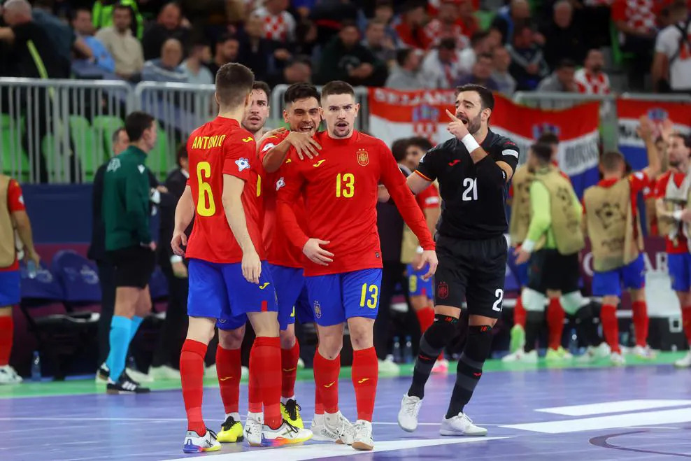 Испания и Португалия встретятся в финале Евро-2026 по футзалу