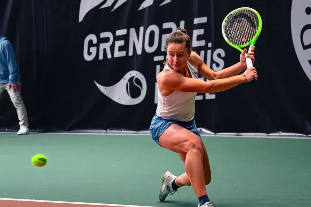 Подрез одержала дебютную победу на турнирах Grand Slam и вышла в следующий раунд квалификации Уимблдона