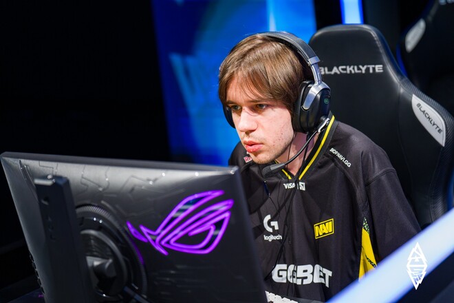 NAVI стартовали с победы в квалификации BLAST Slam VII из Dota 2