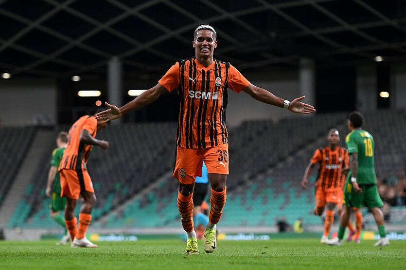 Педриньо и Педро Энрике могут сменить гражданство на украинское