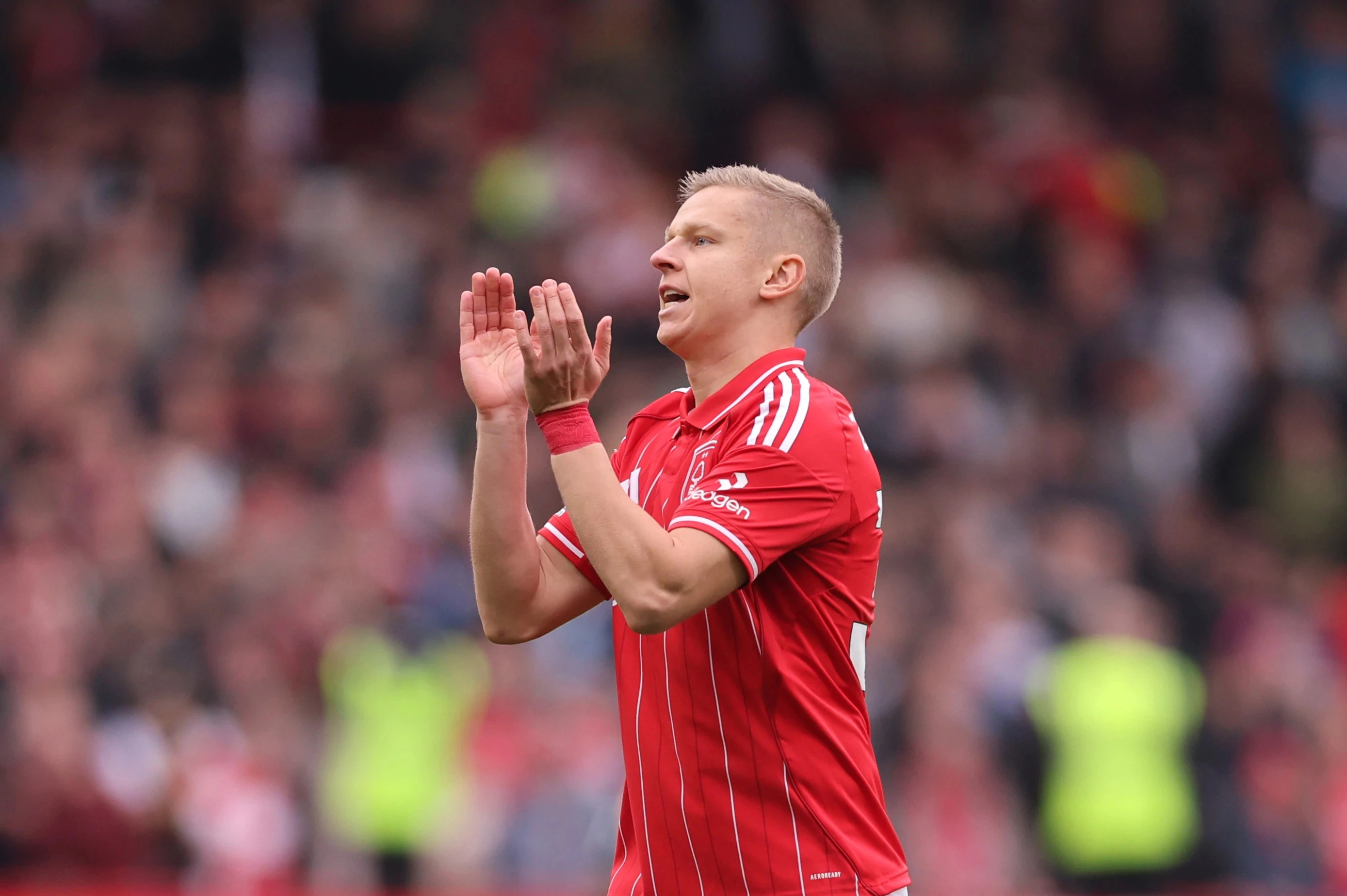 Аякс может выкупить Зинченко: клуб начал переговоры о полноценном трансфере