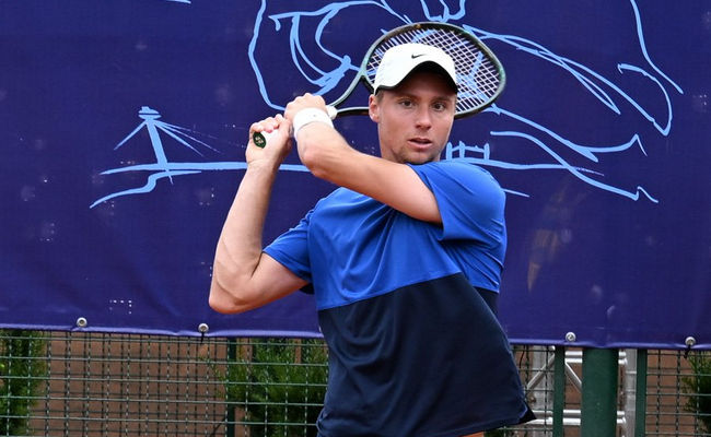 Олексій Крутих не пробився до основної сітки «челенджера» у Валенсії