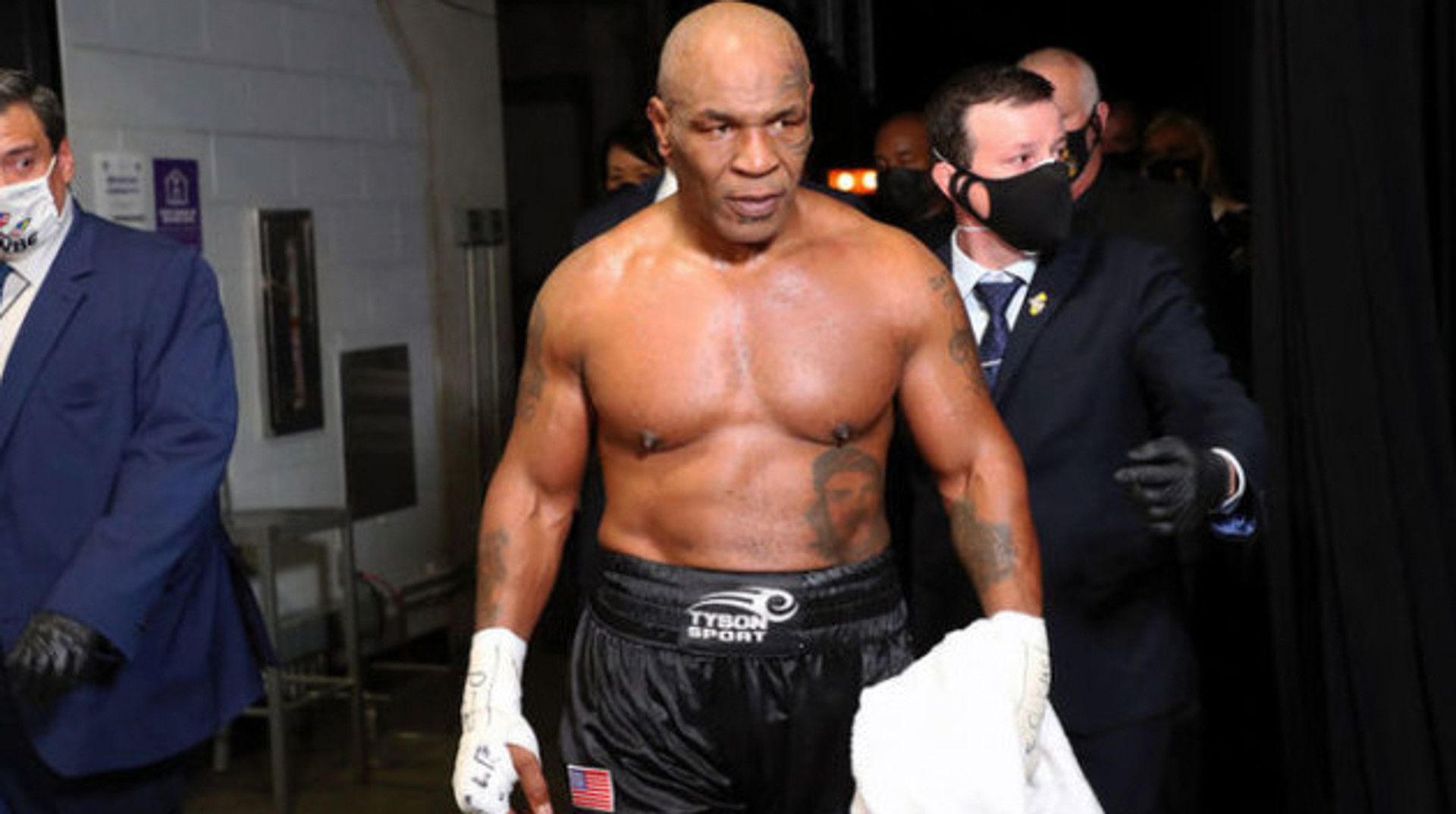 Коппінджер розкрив деталі можливого шоу-бою Тайсона і Мейвезера