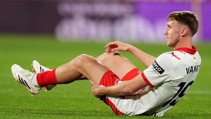 Травма Владислава Ваната усложняет его участие в матчах Жироны