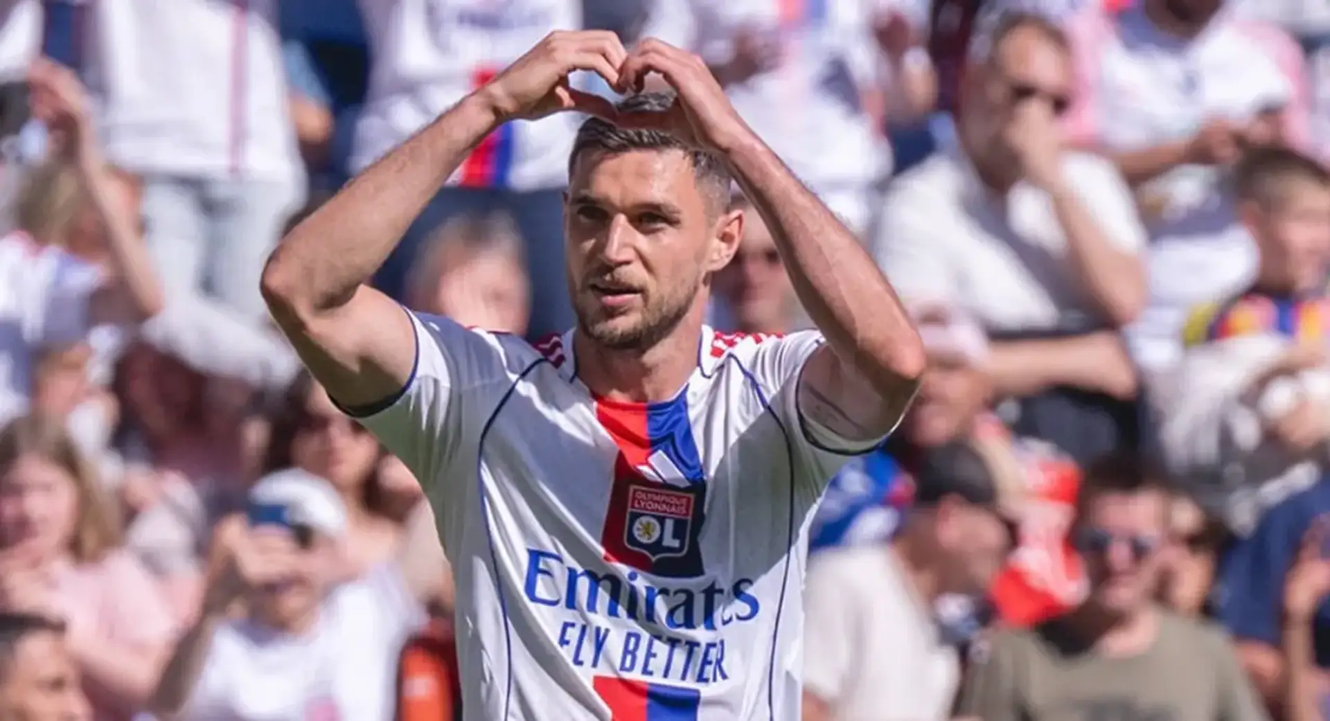 Дубль Яремчука приніс Ліону перемогу над Осером у результативному матчі