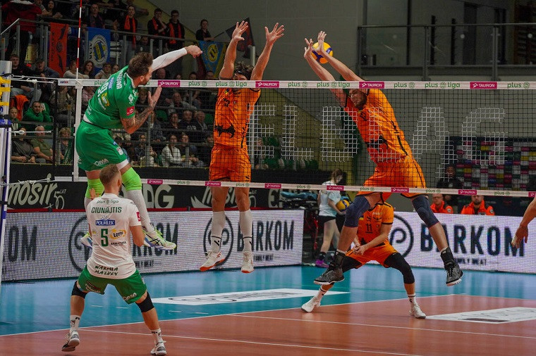 Барком-Кажани поступилися Ольштину у третьому турі ПлюсЛіги