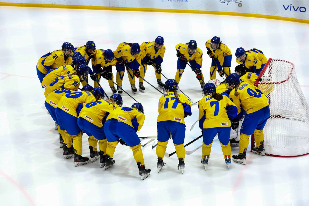 Жіноча збірна України з хокею програла Гонконгу та втратила шанси на підвищення у класі