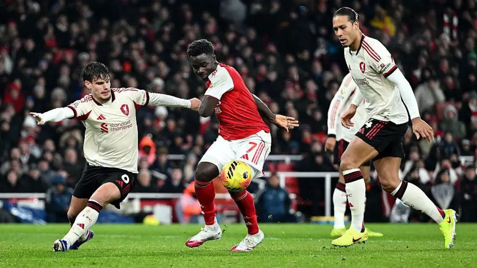 Арсенал и Ливерпуль сыграли вничью в центральном матче тура АПЛ