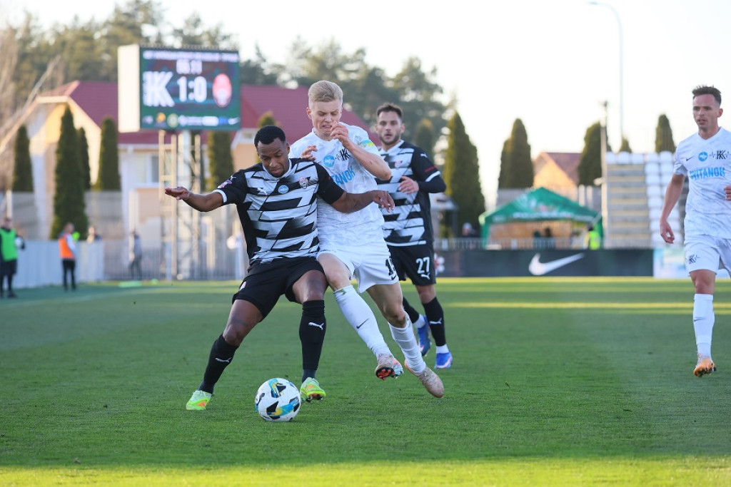 Колос и Заря сыграли вничью в матче соседей по таблице УПЛ
