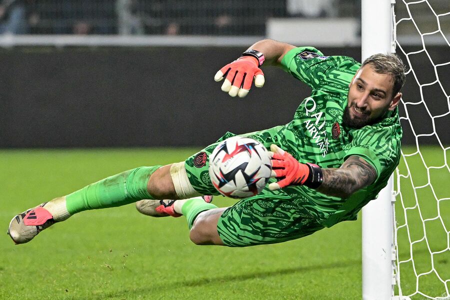 Доннарумма – лучший вратарь мира по версии ФИФА в 2025 году