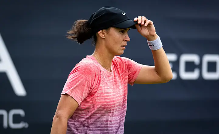 Калинина завершила выступление на турнире WTA в Торонто после поражения от Бондар